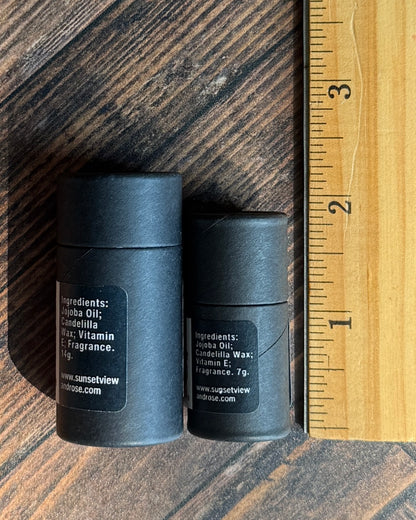 Black Tea, Hay and Musk Solid Perfume | Tweed Jacket